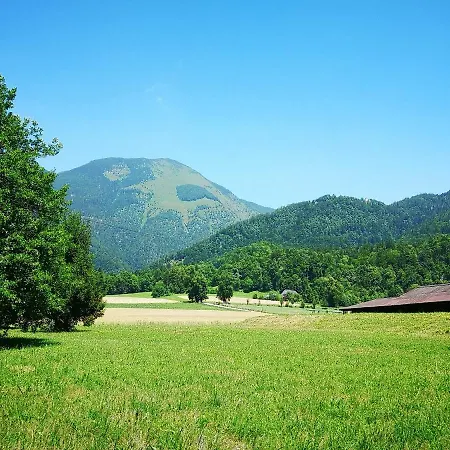 House Red Deer * Preddvor