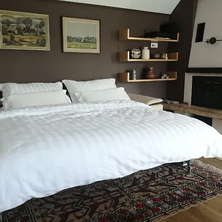 House Red Deer * Preddvor