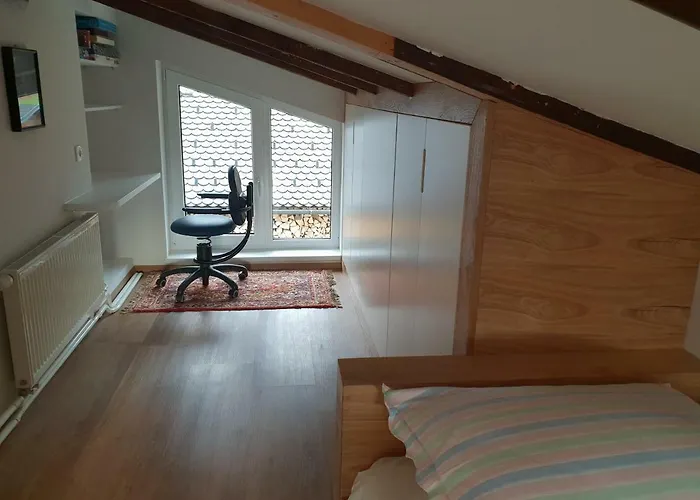 House Red Deer Casa vacanze